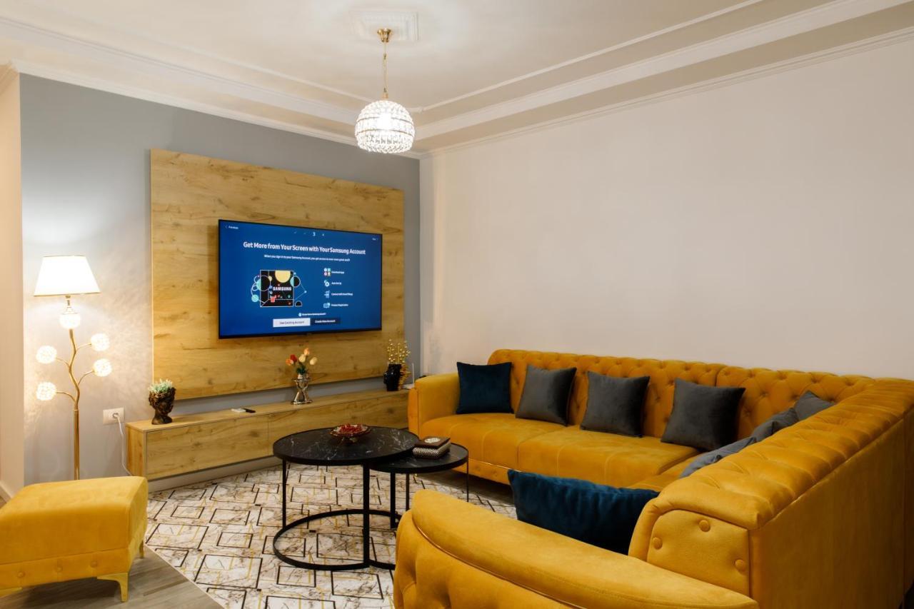The Luxe